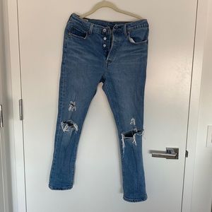 Levi Straight leg jeans